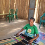 Sudut Pandang: Menyulam Kasih di Atas Benang-benang Keriput
