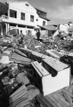 MEMORI KOLEKTIF MASYARAKAT FLORES TERHADAP GEMPA DAN TSUNAMI TAHUN 1992