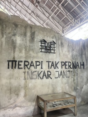 DI BALIK ABU, JEJAK YANG TERTINGGAL, INGATAN YANG TAK PADAM DI MUSEUM PETILASAN MBAH MARIDJAN